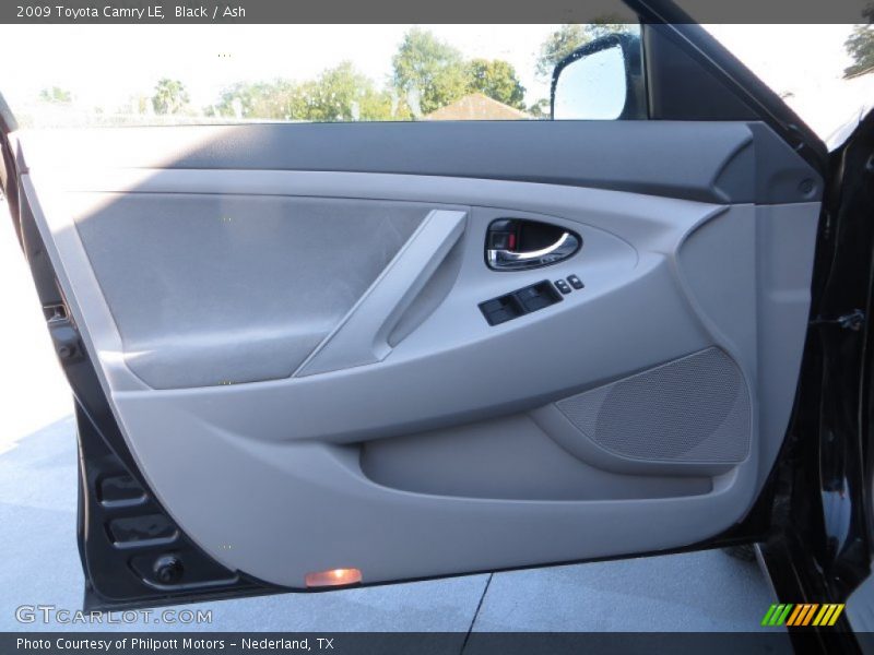 Black / Ash 2009 Toyota Camry LE
