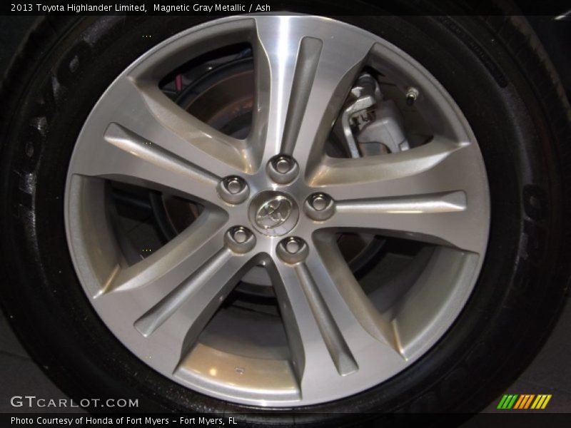 Magnetic Gray Metallic / Ash 2013 Toyota Highlander Limited