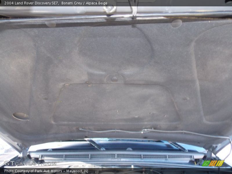 Bonatti Grey / Alpaca Beige 2004 Land Rover Discovery SE7