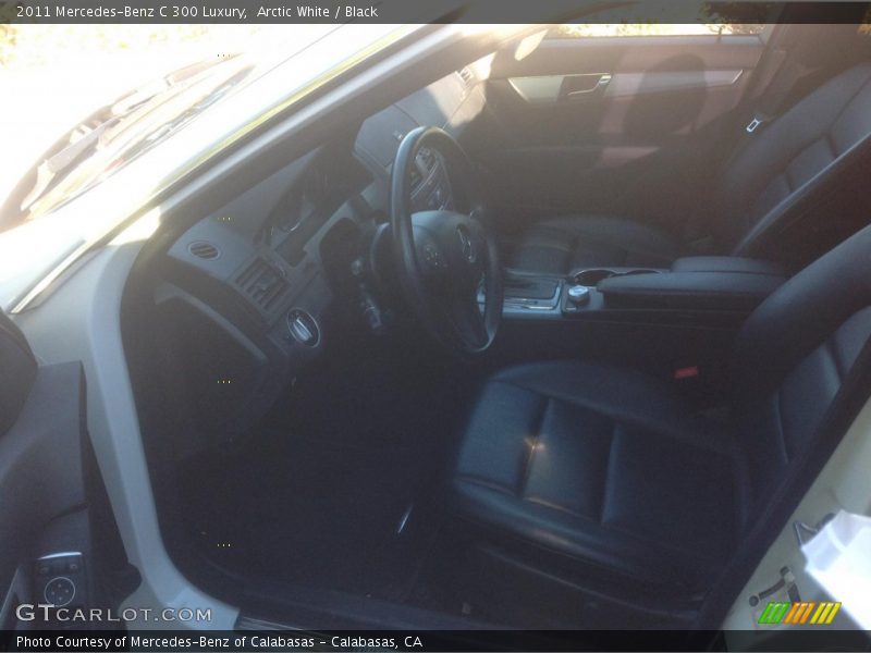 Arctic White / Black 2011 Mercedes-Benz C 300 Luxury