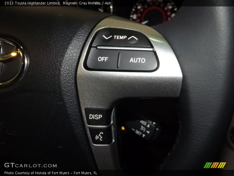 Magnetic Gray Metallic / Ash 2013 Toyota Highlander Limited