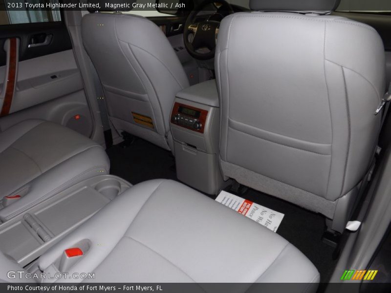 Magnetic Gray Metallic / Ash 2013 Toyota Highlander Limited