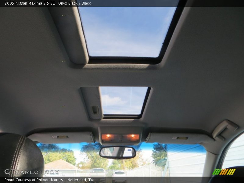 Onyx Black / Black 2005 Nissan Maxima 3.5 SE