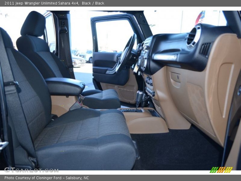 Black / Black 2011 Jeep Wrangler Unlimited Sahara 4x4