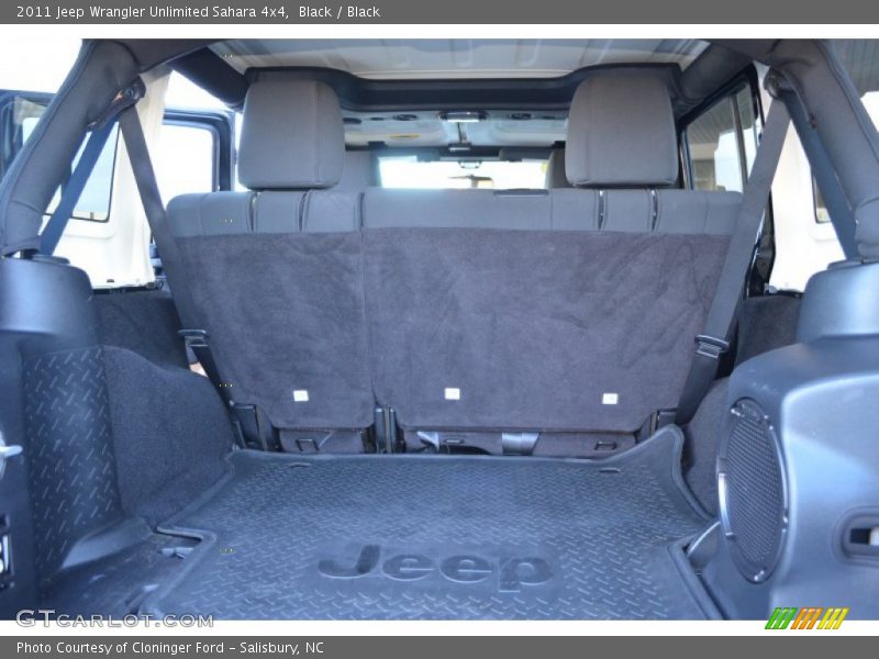 Black / Black 2011 Jeep Wrangler Unlimited Sahara 4x4