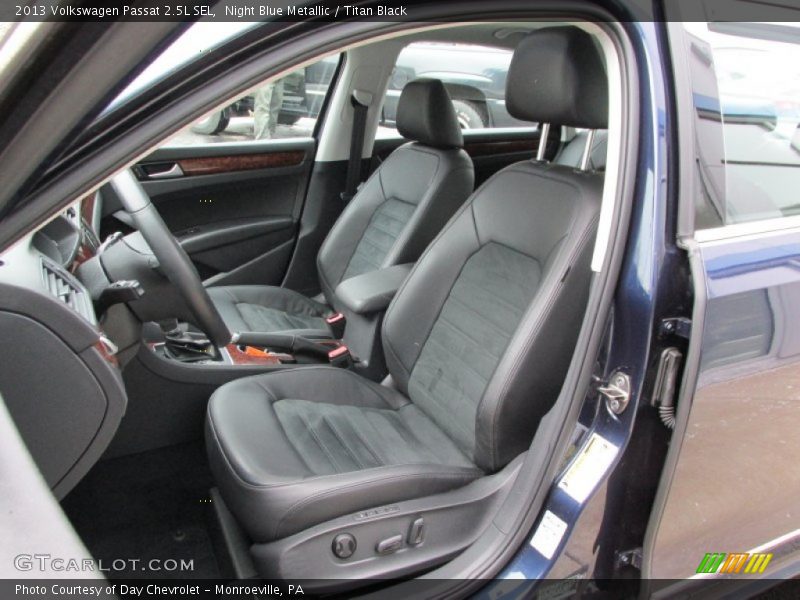 Night Blue Metallic / Titan Black 2013 Volkswagen Passat 2.5L SEL