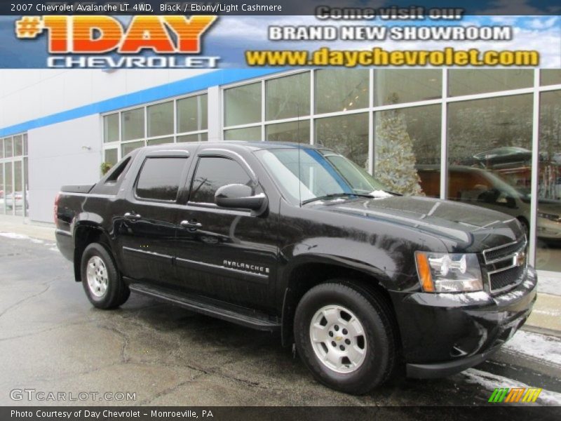 Black / Ebony/Light Cashmere 2007 Chevrolet Avalanche LT 4WD