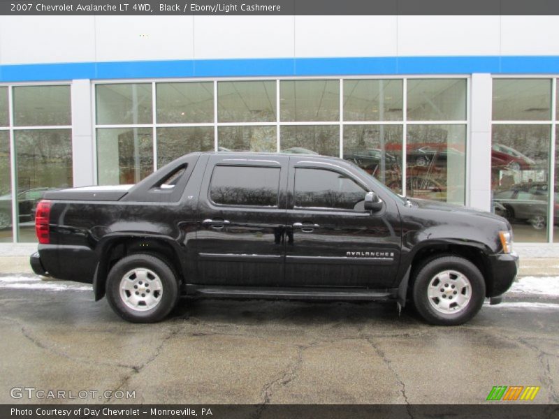 Black / Ebony/Light Cashmere 2007 Chevrolet Avalanche LT 4WD