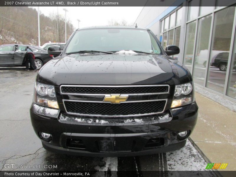 Black / Ebony/Light Cashmere 2007 Chevrolet Avalanche LT 4WD