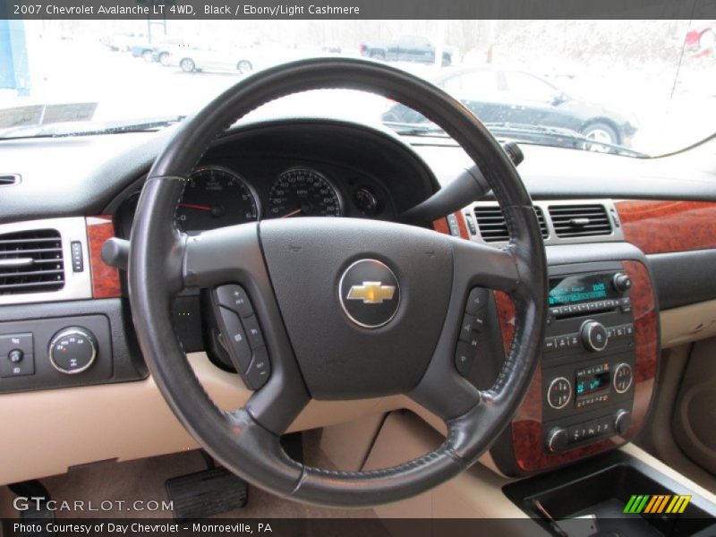 Black / Ebony/Light Cashmere 2007 Chevrolet Avalanche LT 4WD