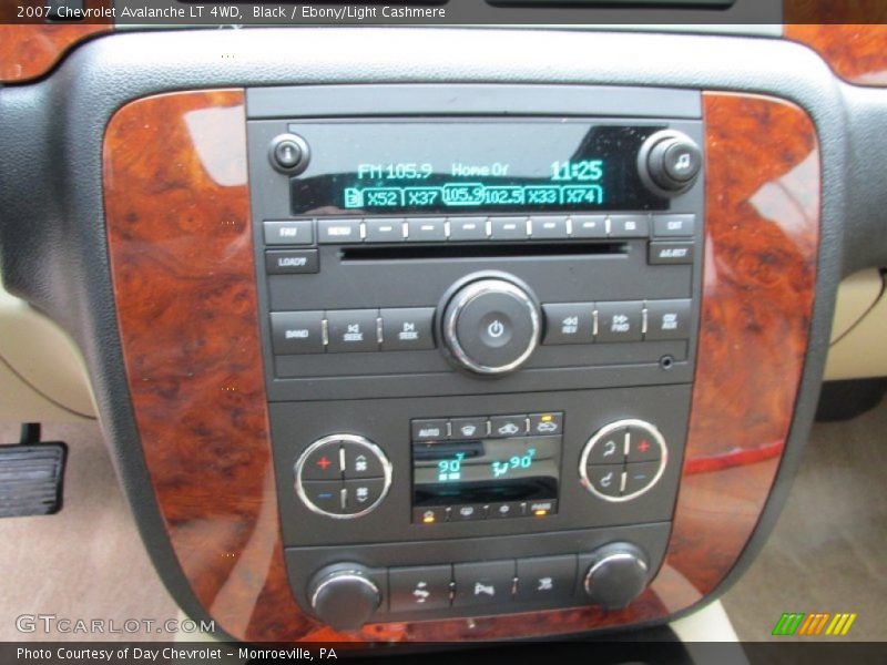 Black / Ebony/Light Cashmere 2007 Chevrolet Avalanche LT 4WD