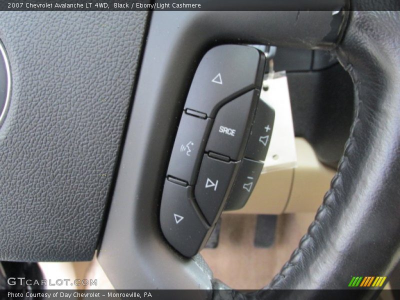 Black / Ebony/Light Cashmere 2007 Chevrolet Avalanche LT 4WD