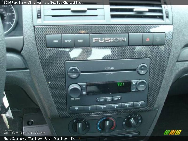 Silver Frost Metallic / Charcoal Black 2006 Ford Fusion SE