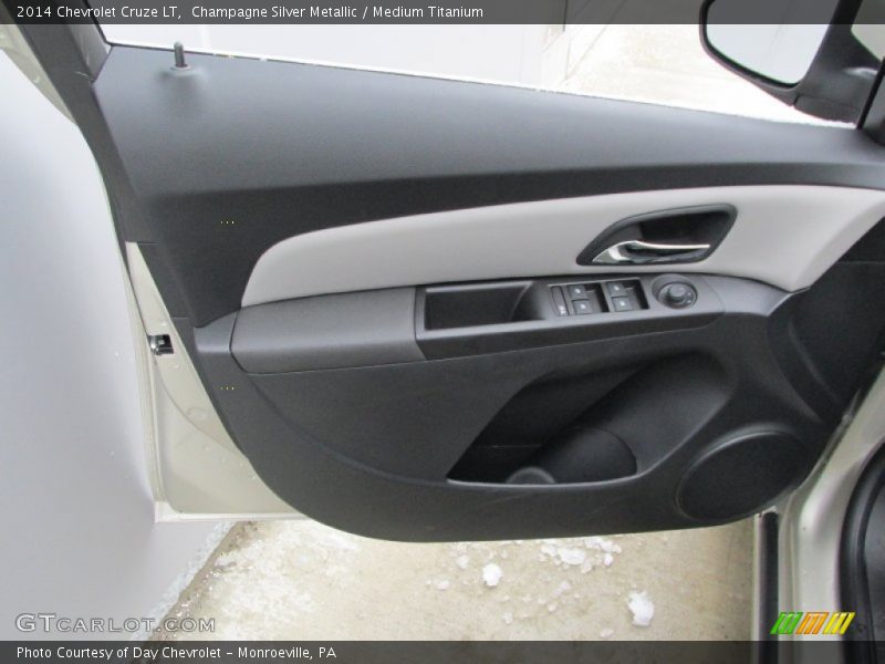 Champagne Silver Metallic / Medium Titanium 2014 Chevrolet Cruze LT