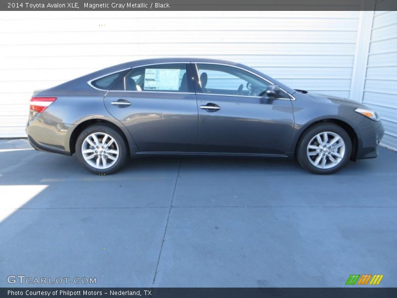 Magnetic Gray Metallic / Black 2014 Toyota Avalon XLE