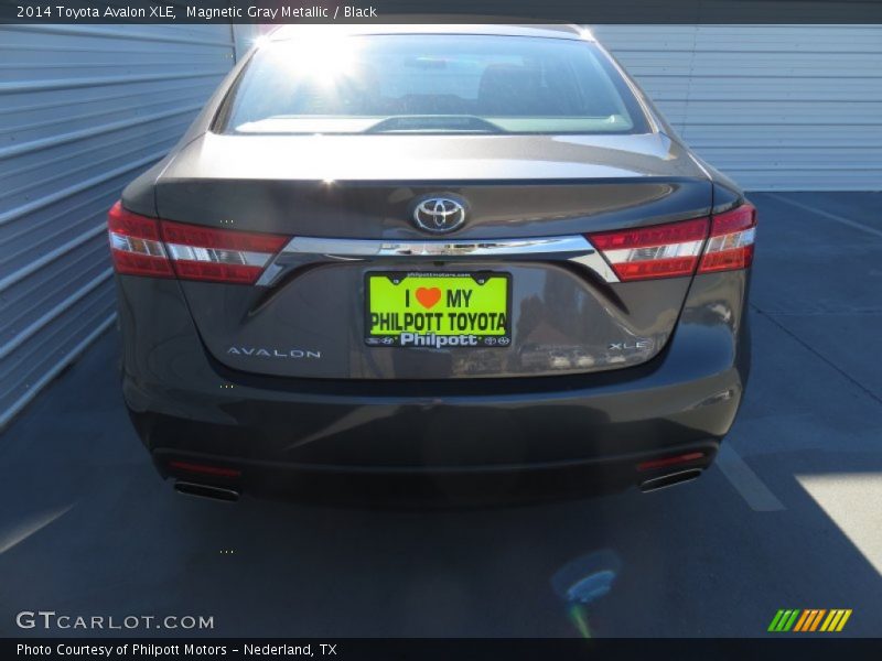 Magnetic Gray Metallic / Black 2014 Toyota Avalon XLE