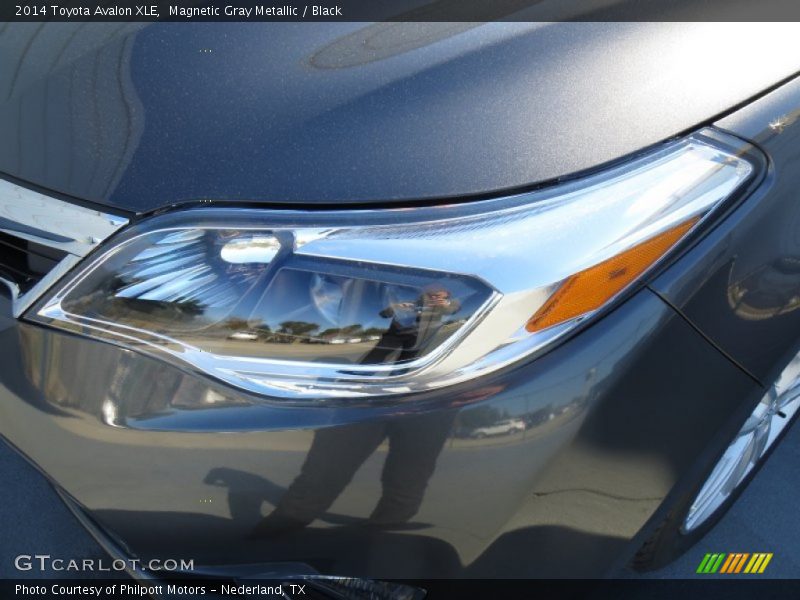 Magnetic Gray Metallic / Black 2014 Toyota Avalon XLE
