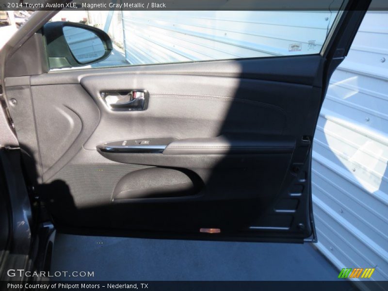 Magnetic Gray Metallic / Black 2014 Toyota Avalon XLE