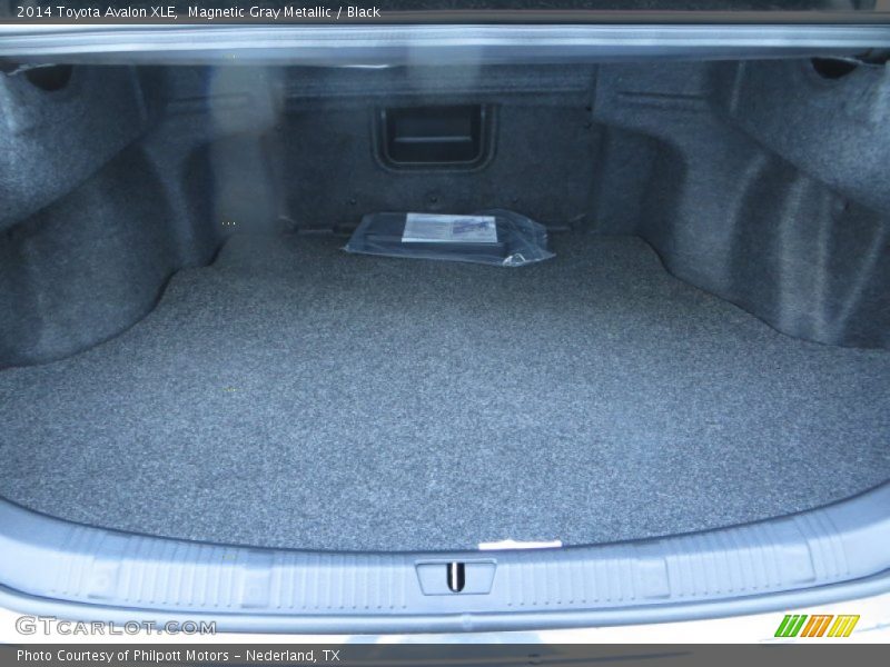 Magnetic Gray Metallic / Black 2014 Toyota Avalon XLE