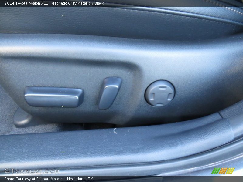 Magnetic Gray Metallic / Black 2014 Toyota Avalon XLE