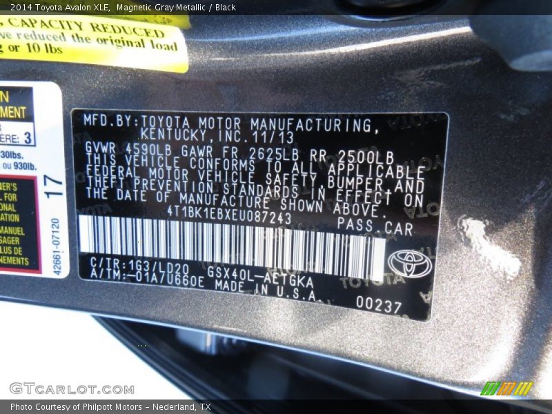 Magnetic Gray Metallic / Black 2014 Toyota Avalon XLE