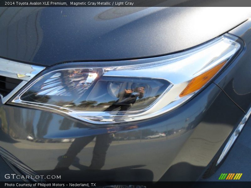 Magnetic Gray Metallic / Light Gray 2014 Toyota Avalon XLE Premium