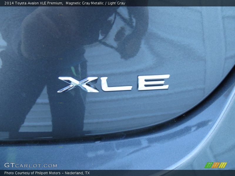 Magnetic Gray Metallic / Light Gray 2014 Toyota Avalon XLE Premium