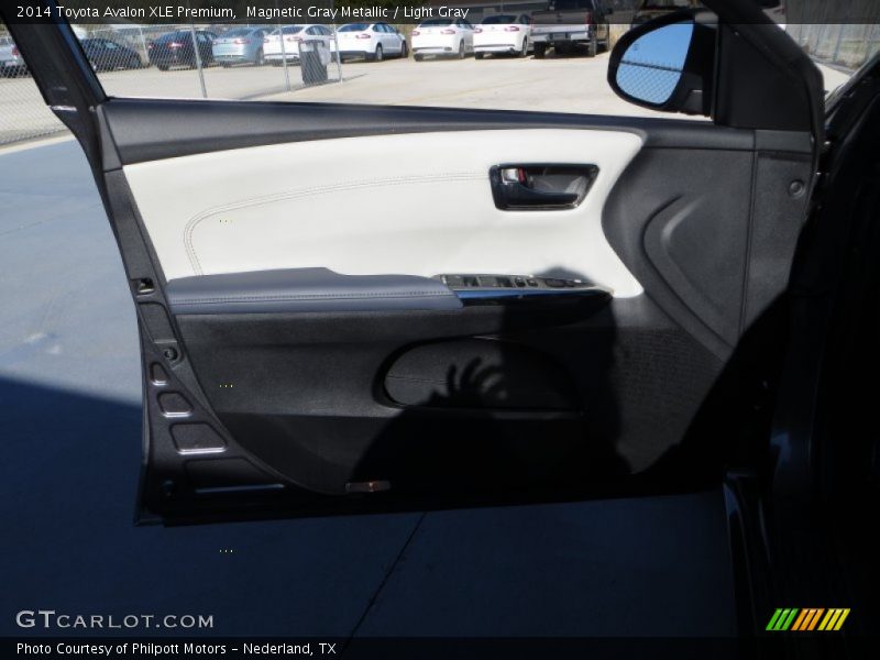 Magnetic Gray Metallic / Light Gray 2014 Toyota Avalon XLE Premium