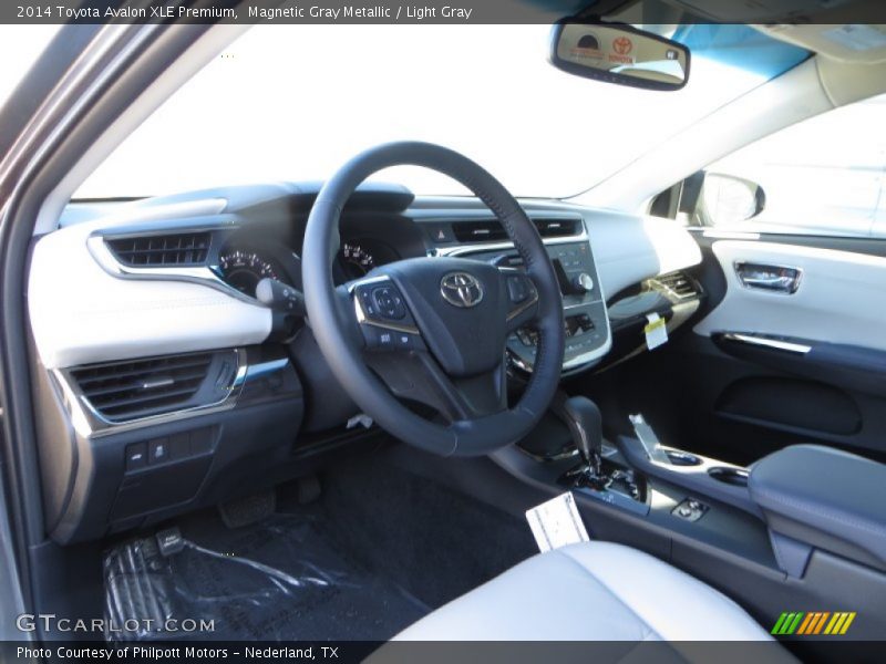 Magnetic Gray Metallic / Light Gray 2014 Toyota Avalon XLE Premium