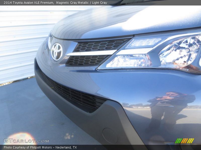 Magnetic Gray Metallic / Light Gray 2014 Toyota Avalon XLE Premium