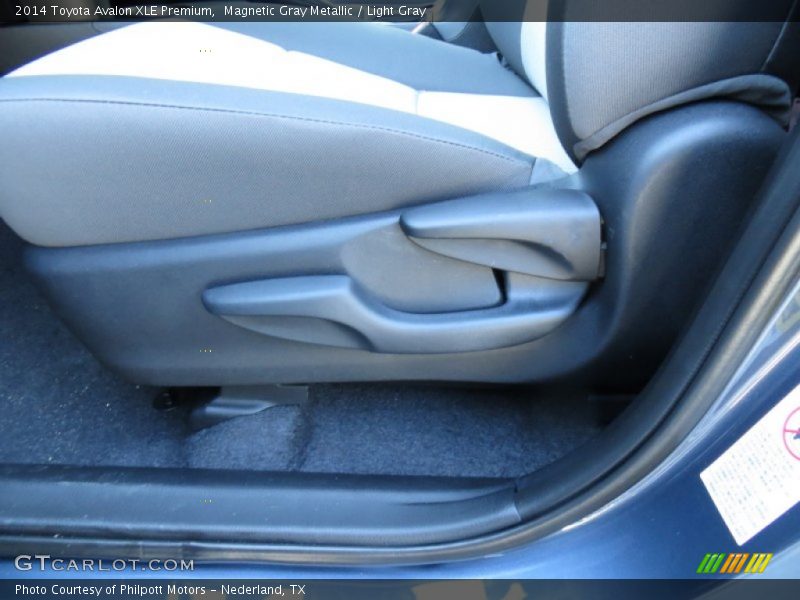 Magnetic Gray Metallic / Light Gray 2014 Toyota Avalon XLE Premium