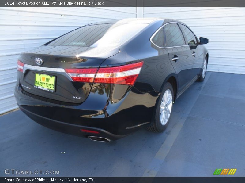 Attitude Black Metallic / Black 2014 Toyota Avalon XLE