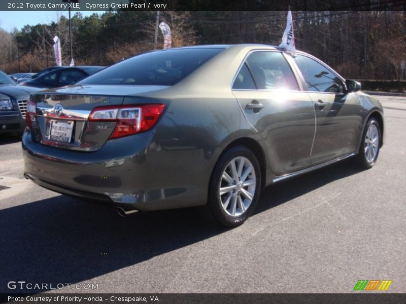 Cypress Green Pearl / Ivory 2012 Toyota Camry XLE