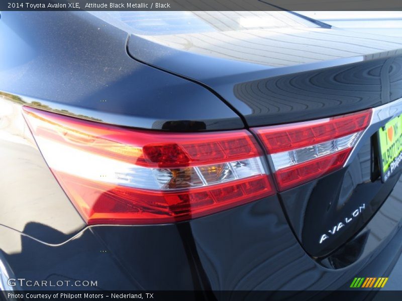 Attitude Black Metallic / Black 2014 Toyota Avalon XLE