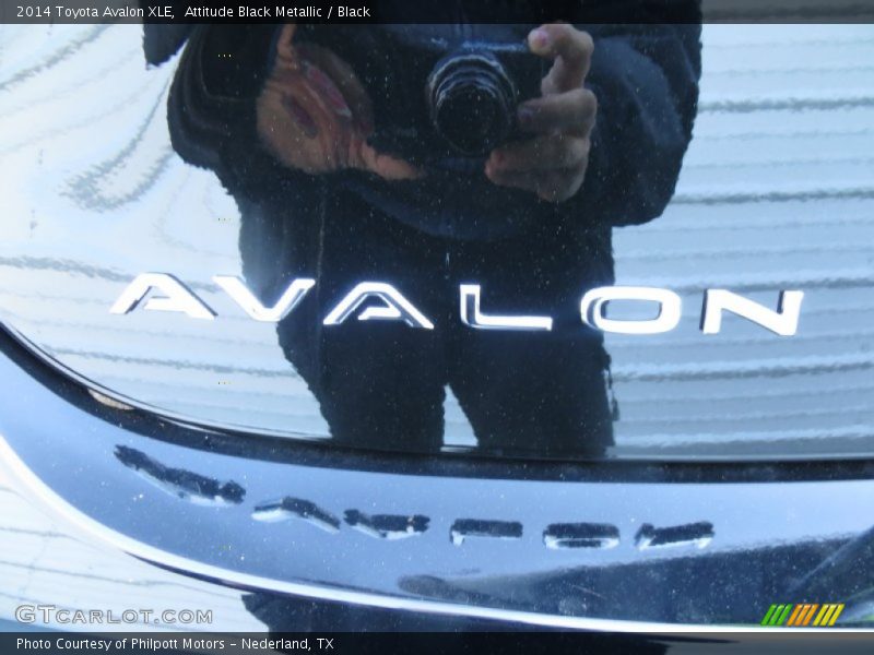 Attitude Black Metallic / Black 2014 Toyota Avalon XLE