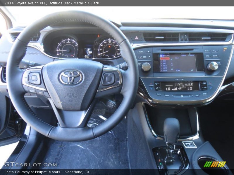Attitude Black Metallic / Black 2014 Toyota Avalon XLE