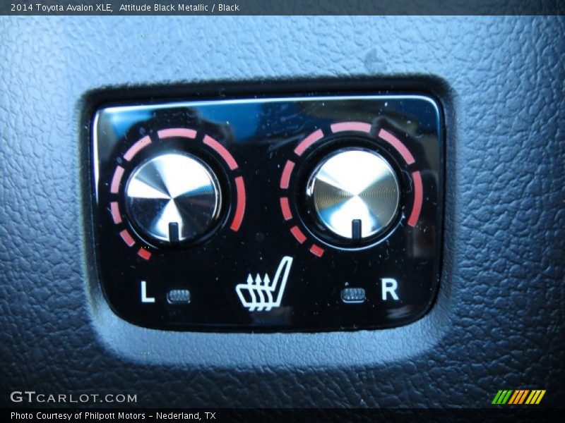 Attitude Black Metallic / Black 2014 Toyota Avalon XLE