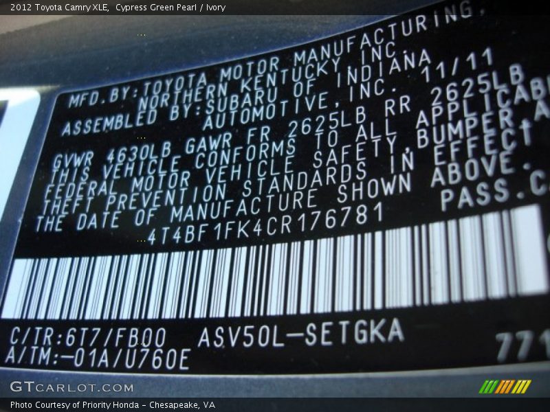 Cypress Green Pearl / Ivory 2012 Toyota Camry XLE