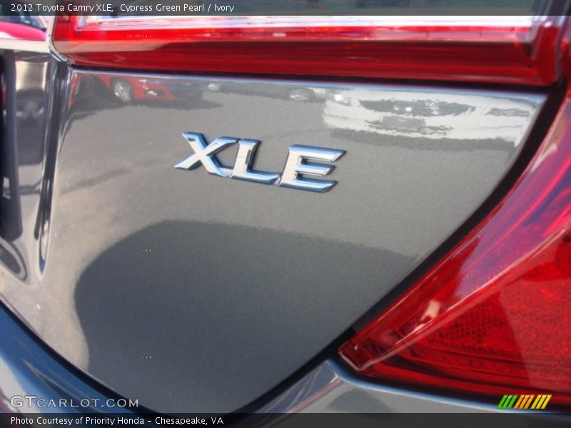 Cypress Green Pearl / Ivory 2012 Toyota Camry XLE