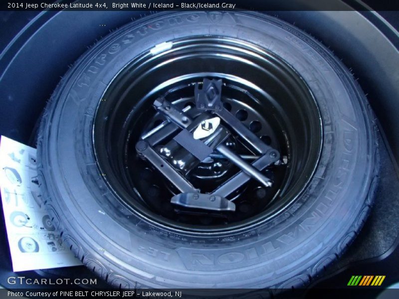 Bright White / Iceland - Black/Iceland Gray 2014 Jeep Cherokee Latitude 4x4
