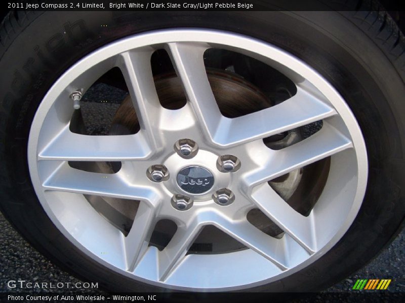 Bright White / Dark Slate Gray/Light Pebble Beige 2011 Jeep Compass 2.4 Limited