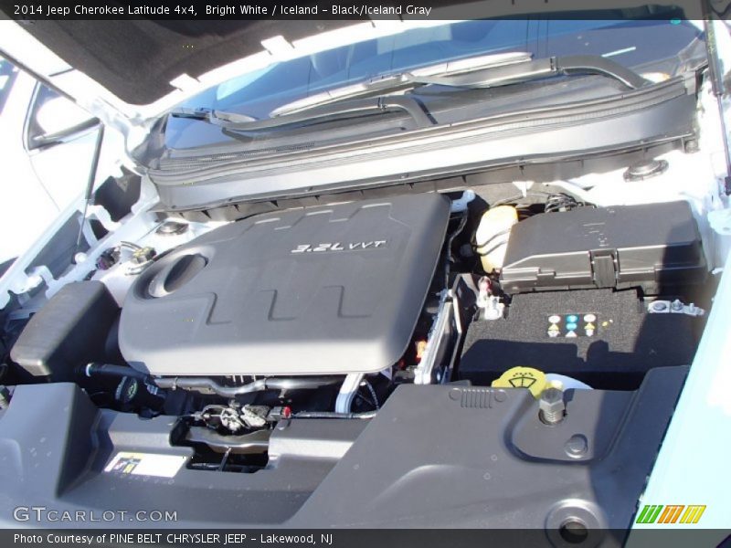 Bright White / Iceland - Black/Iceland Gray 2014 Jeep Cherokee Latitude 4x4