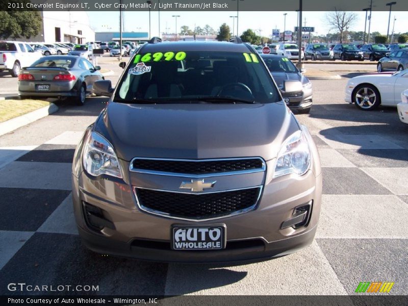 Cyber Gray Metallic / Light Titanium/Jet Black 2011 Chevrolet Equinox LT