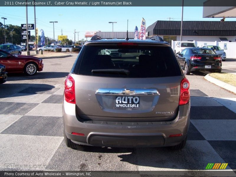 Cyber Gray Metallic / Light Titanium/Jet Black 2011 Chevrolet Equinox LT