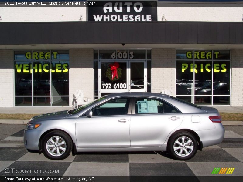 Classic Silver Metallic / Ash 2011 Toyota Camry LE