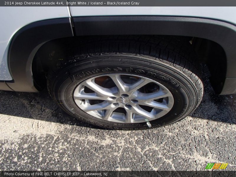 Bright White / Iceland - Black/Iceland Gray 2014 Jeep Cherokee Latitude 4x4