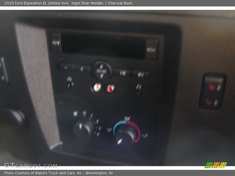 Ingot Silver Metallic / Charcoal Black 2010 Ford Expedition EL Limited 4x4