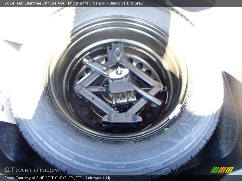 Bright White / Iceland - Black/Iceland Gray 2014 Jeep Cherokee Latitude 4x4