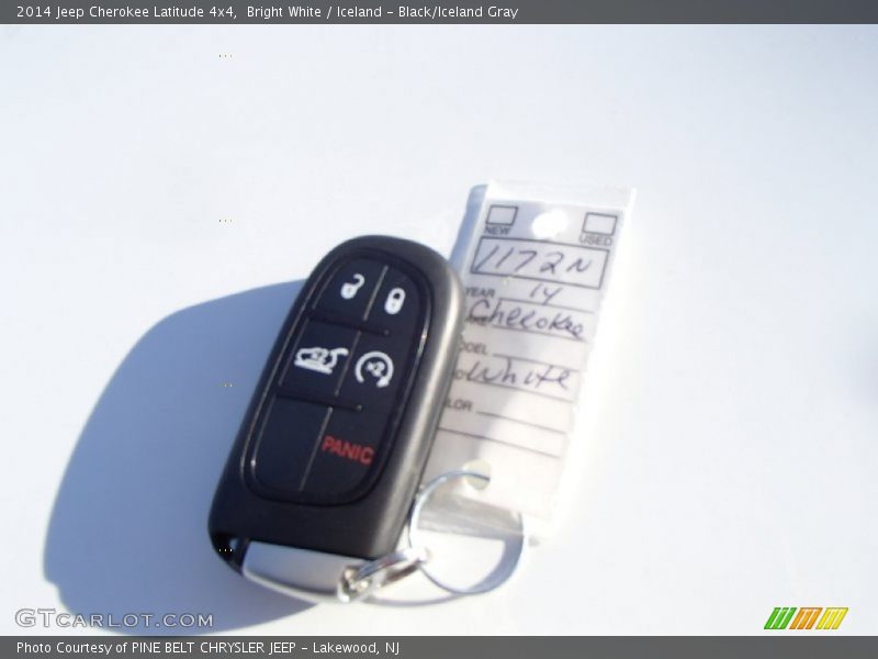 Bright White / Iceland - Black/Iceland Gray 2014 Jeep Cherokee Latitude 4x4