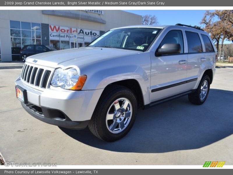 Bright Silver Metallic / Medium Slate Gray/Dark Slate Gray 2009 Jeep Grand Cherokee Laredo